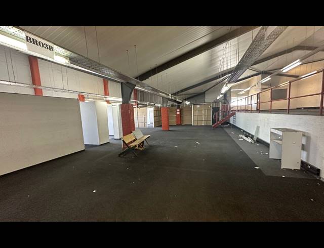 5,007M² WAREHOUSE FOR SALE IN PAARDEN EILAND